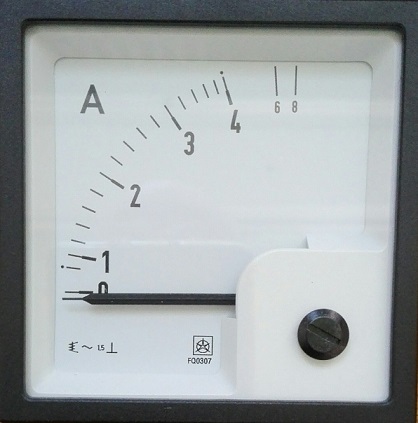 Ampermetr 0-4/8A přímý - FQ0307