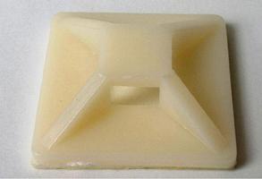 Kabelové příchytky - rozměry 30 x 30